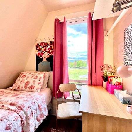 Private Room Tiny With Shared Bathroom Near Seatac Airport And Downtown Сиэтл Экстерьер фото